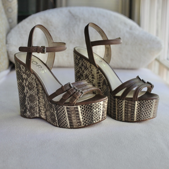 KORS Michael Kors Wedge Sandals - Picture 3 of 9